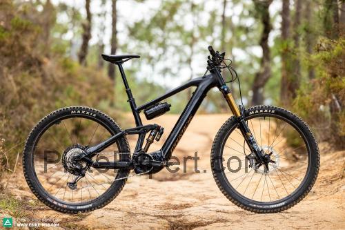 Moustache Samedi 29 Game fiche technique et avis